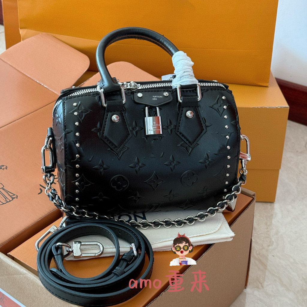 Speedy Boston Bag หมอนแบบคล้องคอ ทำจากหนังแท้ ดีไซน์สำหรับผู้หญิง สะพายข้างหรือนำมาเป็นสไตล์เฉียง LT