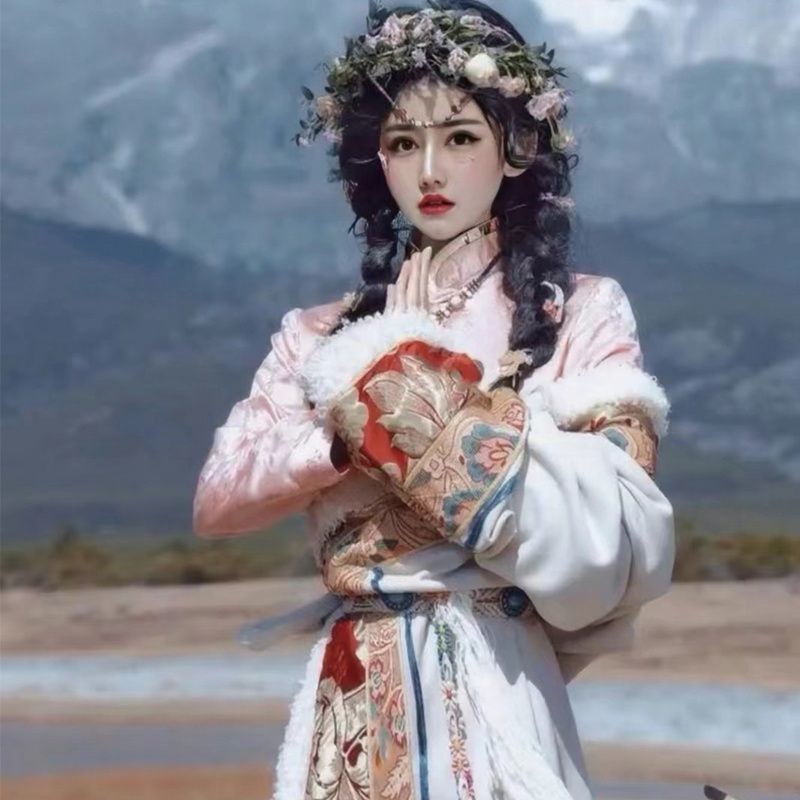 ชุดHanfuสไตล์ทิเบตสำหรับผู้หญิง ออกแบบสวยงามสำหรับการเดินทางและถ่ายภาพ Lhasa