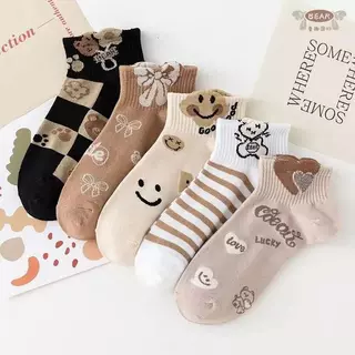 Modemfashion ถุงเท้าข้อสั้น (1แพ็ค5สี/10คู่)) ถุงเท้าแฟชั่นเกาหลี เนื้อผ้านุ่ม สไตล์เกาหลี พร้อมส่ง