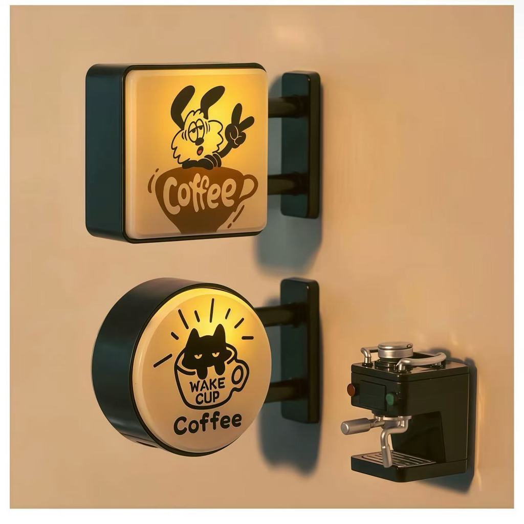 LED Coffee Bar แม่เหล็กติดตู้เย็นพร้อมไฟ Creative Pegboard Decor สําหรับ Home และ Cafe Illuminated Sign