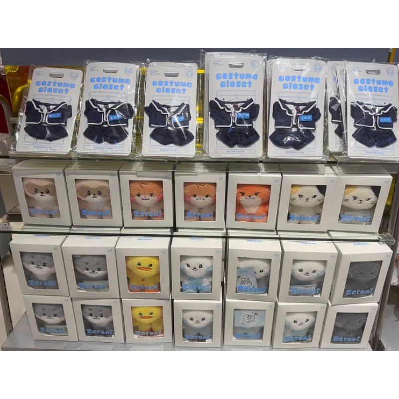 คลังสินค้าพร้อม zb1 zeroni ชุดนักเรียนเสื้อผ้าเด็ก Dumpling Card Holder พวงกุญแจตุ๊กตา linefriends ส