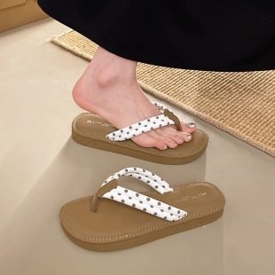 รองเท้าแตะผู้หญิงดีไซน์เก๋ ส้นเตี้ย สวมใส่สบาย และกันลื่น มีไซส์ 35-40 ราคา ถูกที่สุด ดีลบีเคเค แกลเลอรีภาพที่ 6