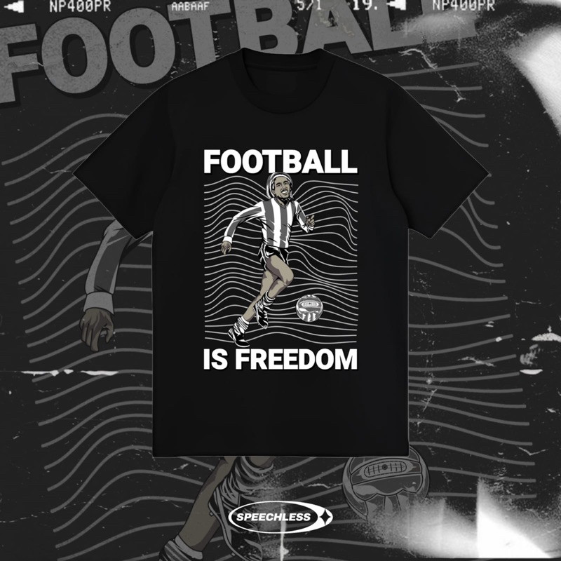 IS FREEDOM FOOTBALL เสื้อยืด