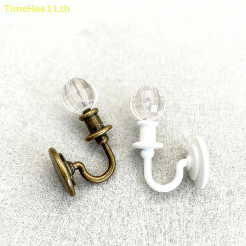 TimeHee 1 ชิ้นตุ๊กตาเฟอร์นิเจอร์ Miniature Dollhouse โลหะผสมจําลองโคมไฟเพดานโคมไฟ LED รุ่นตกแต่งบ้าน TH