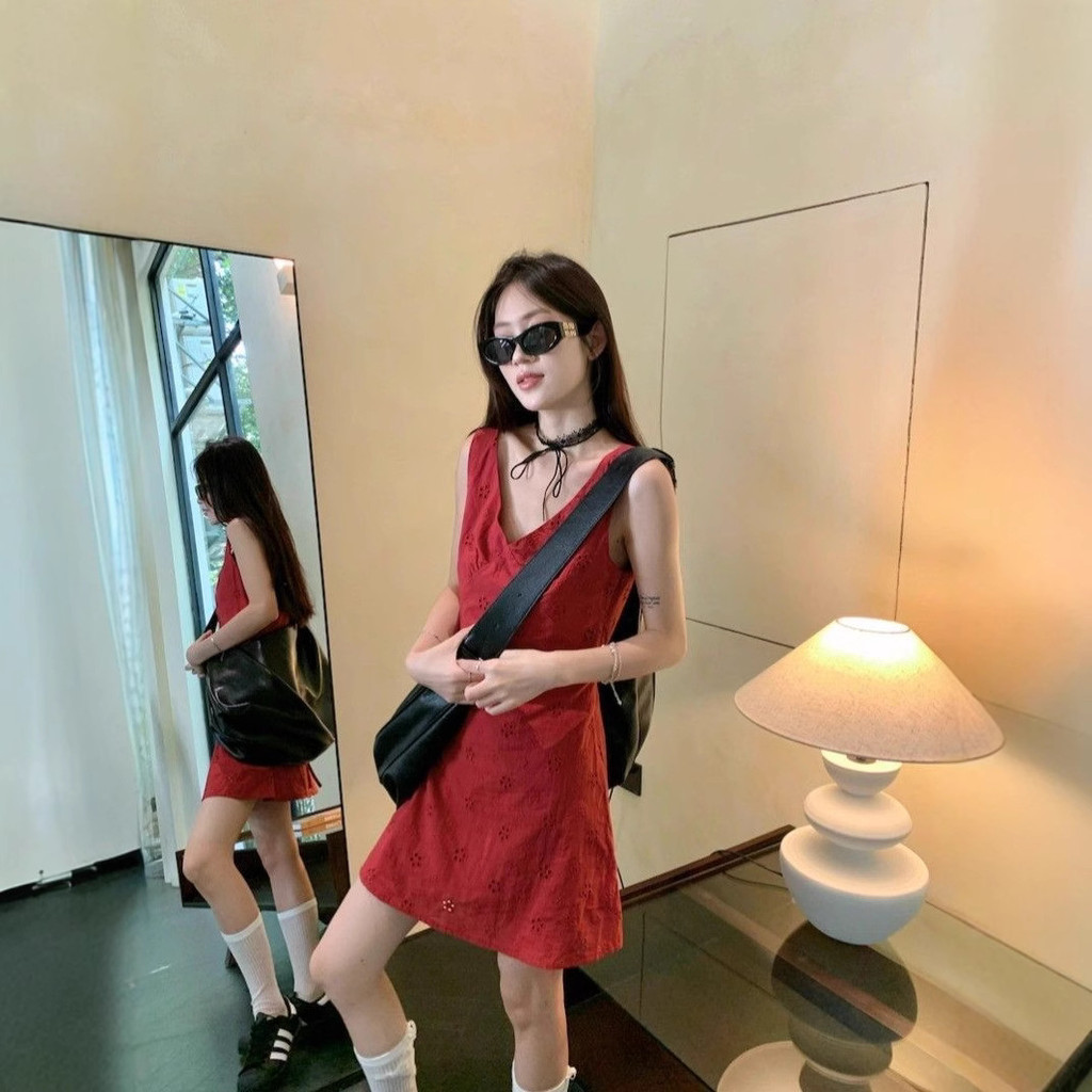 เดรสแดงเดรสแขนกุดpleased เดรส ชุดไปเที่ยวเสื้อแฟชั่นผู้หญิงคาเฟ่คอวีน่ารักสไตล์เกาหลี