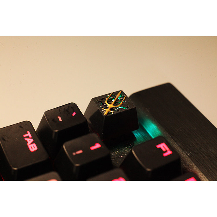 keycap ไทย keycaps PG การตั้งค่าภายนอก DC Aquaman Trident Keycap คีย์บอร์ดเรซิ่นนูนที่ไม่ซ้ํากันโปร่