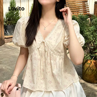 Lovito วันหยุด เสื้อเชิ้ตผู้หญิงลําลองลายลูกไม้ ผูกเชือก สําหรับฤดูใบไม้ผลิ/ฤดูร้อน สีแอปริคอท เกาหลี อินเทรนด์ LK3AD406