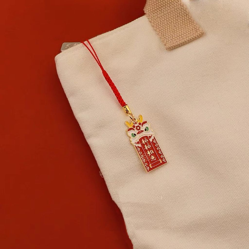 最新款新年龙年美好寓意手机挂件国潮中国风卡通防丢绳链吊坠挂饰小礼物New Year's Year of the Dragon Good Meaning Mobile Phone Pendant Nat