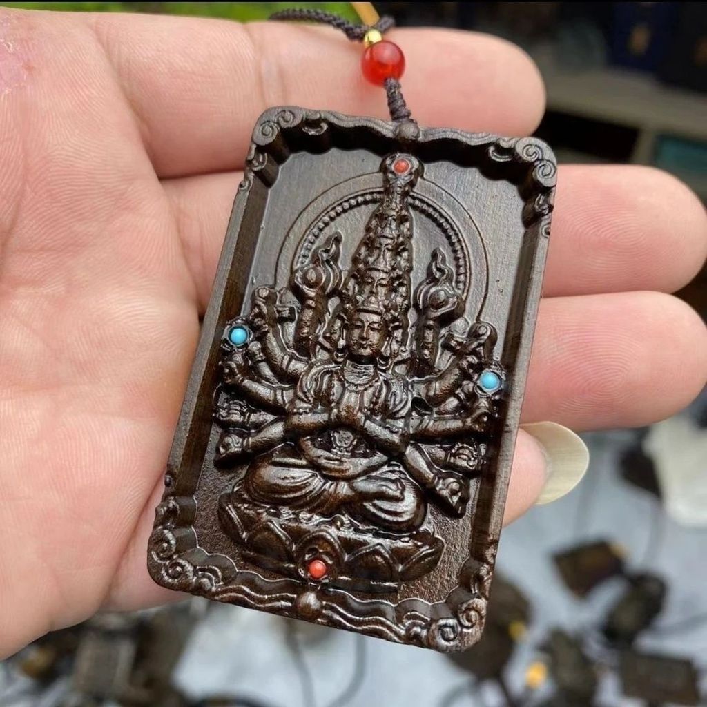 Nha Trang ไม้กฤษณาพันมือ Guanyin ฝัง Nothing Card ธรรมชาติ Log แกะสลักสร้อยคอจี้คอแขวน Transfer Card