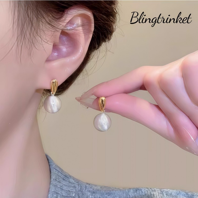 Bling Trinket🎐🎐ต่างหูมุกแบบติดหู  ต่างหูแบบติดหูแฟชั่น  สไตล์เรโทร  สง่างามและใช้งานได้หลากหลาย  จัดส่งรวดเร็ว