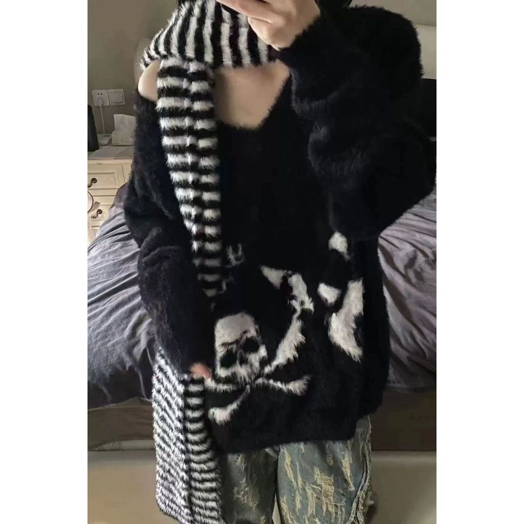 เสื้อกันหนาวหลวม Skull Jacket Street Yabi Retro V คอ Retro ฤดูใบไม้ร่วงฤดูหนาว High Street Punk Dark