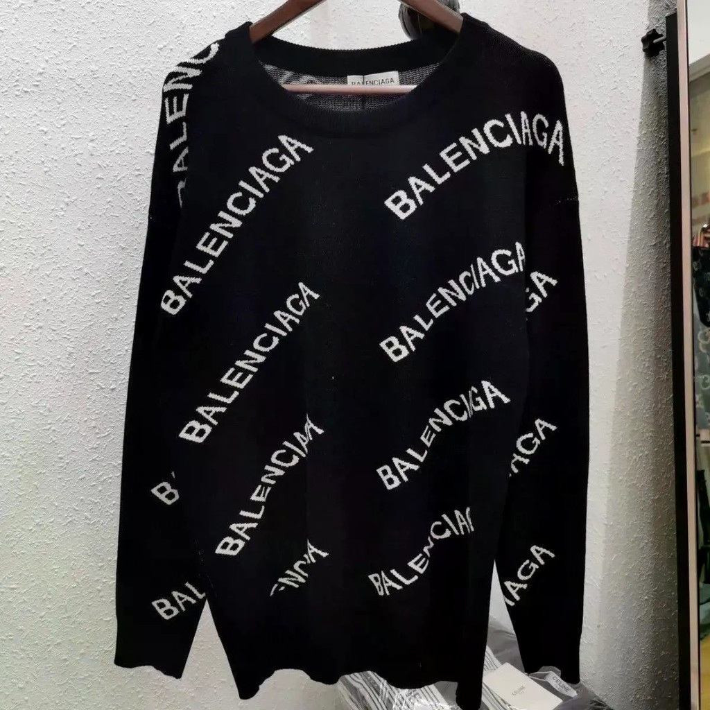 เสื้อแจ๊กการ์ดคอกลม BALENCIAGA แบบใหม่ สำหรับผู้หญิง