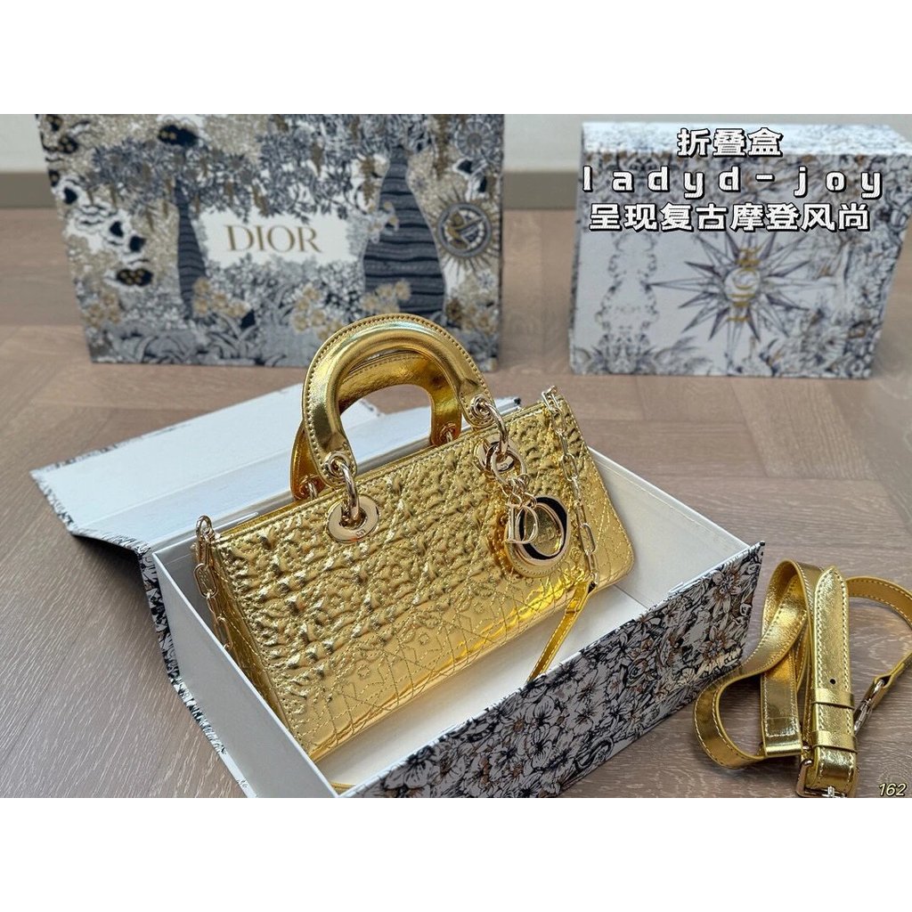 กล่องพับ Dior สไตล์ใหม่ Dior ladyd-joy Dior Dior กระเป๋าปัจจุบัน Retro Modern Fashion Dior Highlight