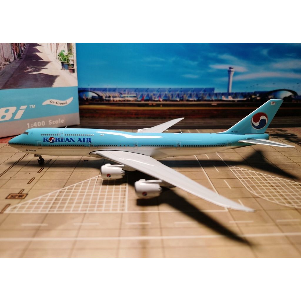 ยี่ห้อ: Phoenix Model: B747-8i Airlines: Daehan Airlines หมายเลขลงทะเบียน: HL7630 (รุ่นพื้น) Ratio: 