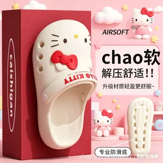 2026 สไตล์ใหม่ Sanrio ของแท้ HelloKitty Hole รองเท้าผู้หญิงสวมใส่ด้านนอก Shit-stepping หนา soled Anti-slip Baotou20260415