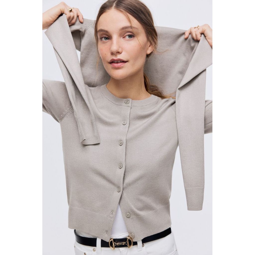H&M(เอชแอนด์เอ็ม) เสื้อคลุมแขนยาวถักละเอียด Women Fine-knit cardigan 0579541_13