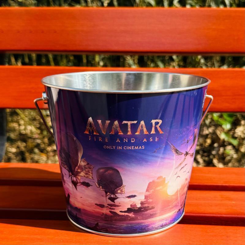 Avatar 3: Fire และ Ashes Popcorn Bucket Avatar 3 อะนิเมะภาพยนตร์อุปกรณ์ต่อพ่วงเด็กของขวัญวันเกิด lam