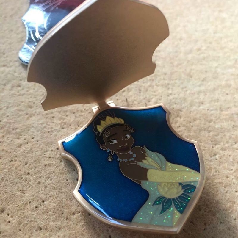 Disney Badge disney pin disney pin disney Flip Frog Princess Limited 250 ชิ้นขนาดใหญ่/ลูกปัด 4.7