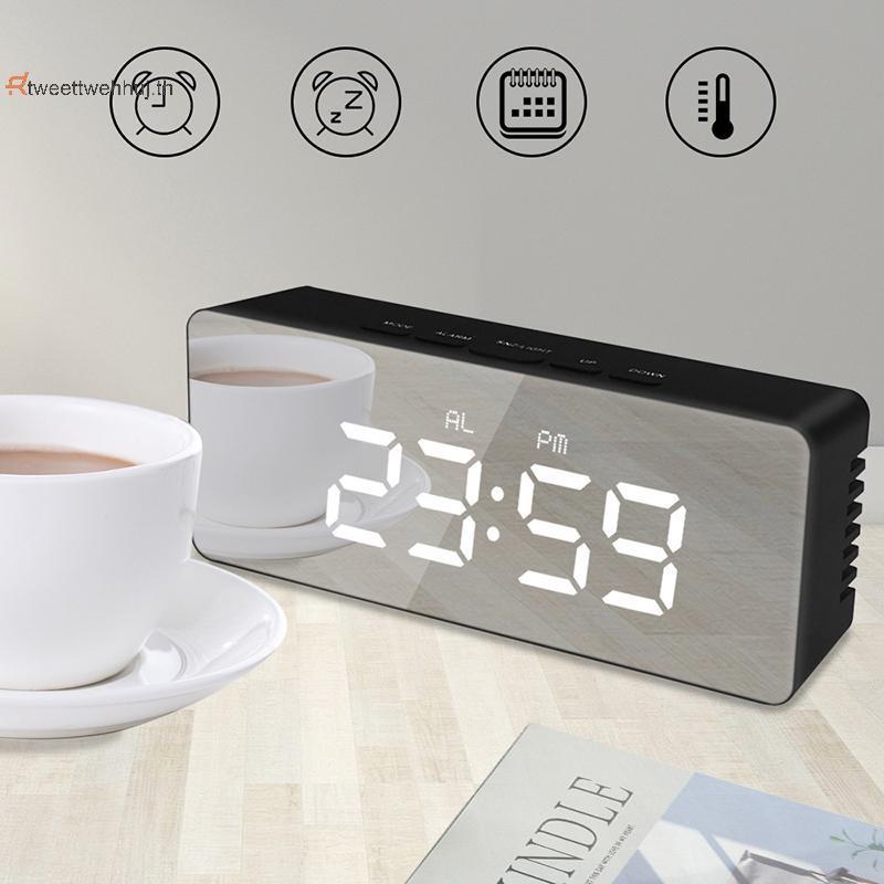 Tw LED Digital Alarm Clo พร้อมวันที่เวลาแสดงอุณหภูมิในร่มสําหรับโต๊ะโฮมออฟฟิศที่ทันสมัยห้องนอน Study huj