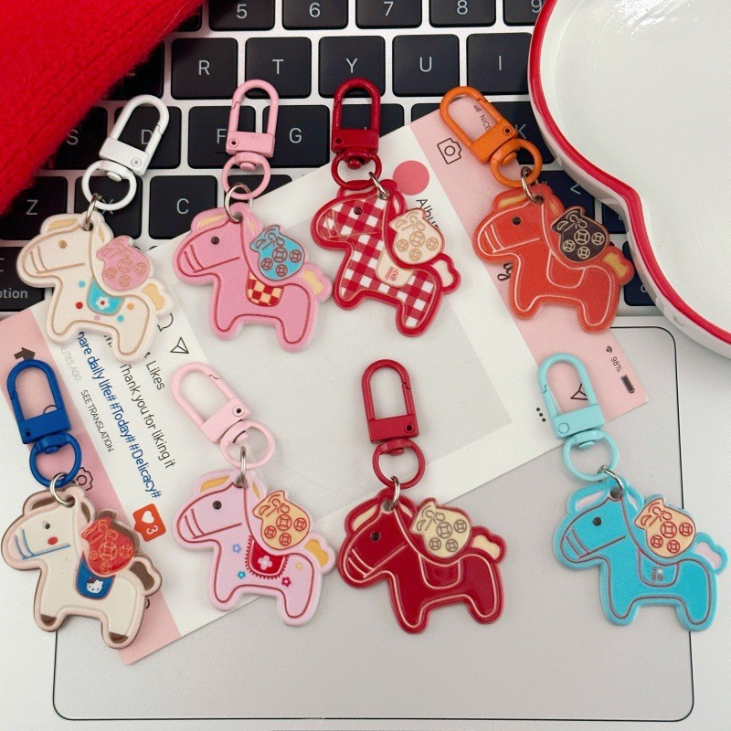 ลูกอมสีม้าขึ้นมีเงินจี้พวงกุญแจสัตว์น่ารักกระเป๋าตกแต่งกุญแจรถเสน่ห์เครื่องประดับเครื่องประดับของขวัญ