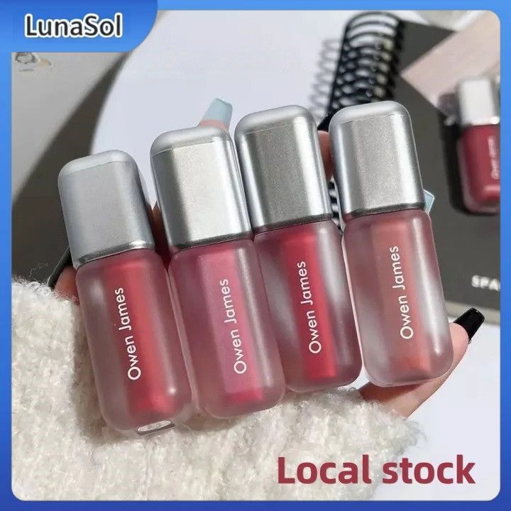 【จัดส่งในประเทศ】 【สินค้าพร้อมส่งในประเทศ】ลิปกลอสเนื้อแมทกำมะหยี่ติดทนนานของ Owen James สูตรธรรมชาติ 