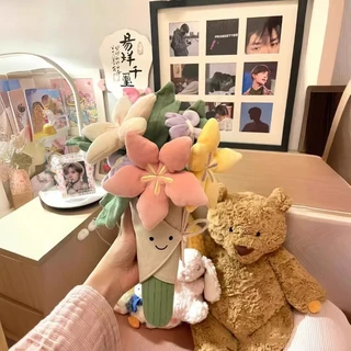 ตุ๊กตาช่อดอกไม้ ช่อดอกไม้ตุ๊กตา เย็บร้อย น่ารัก ช่อดอกกุหลาบทำมือ เหมาะมากที่จะให้เป็นของขวัญ ของที่ระลึก