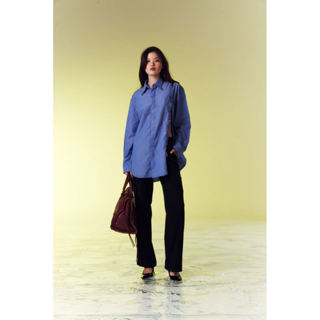 Piccoro - On-Duty Oversized Shirt เสื้อเชิ้ตโอเวอร์ไซส์กระดุ…