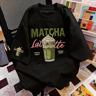 TEE·SHOP🍀 เสื้อยืด oversize เสื้อเท่ๆ เกาหลี " Matcha Latte " เสื้อแฟชั่นใ เกาหลีสไตล์ พิมพ์ลาย ผ้านิ่มใส่สบาย COD📦