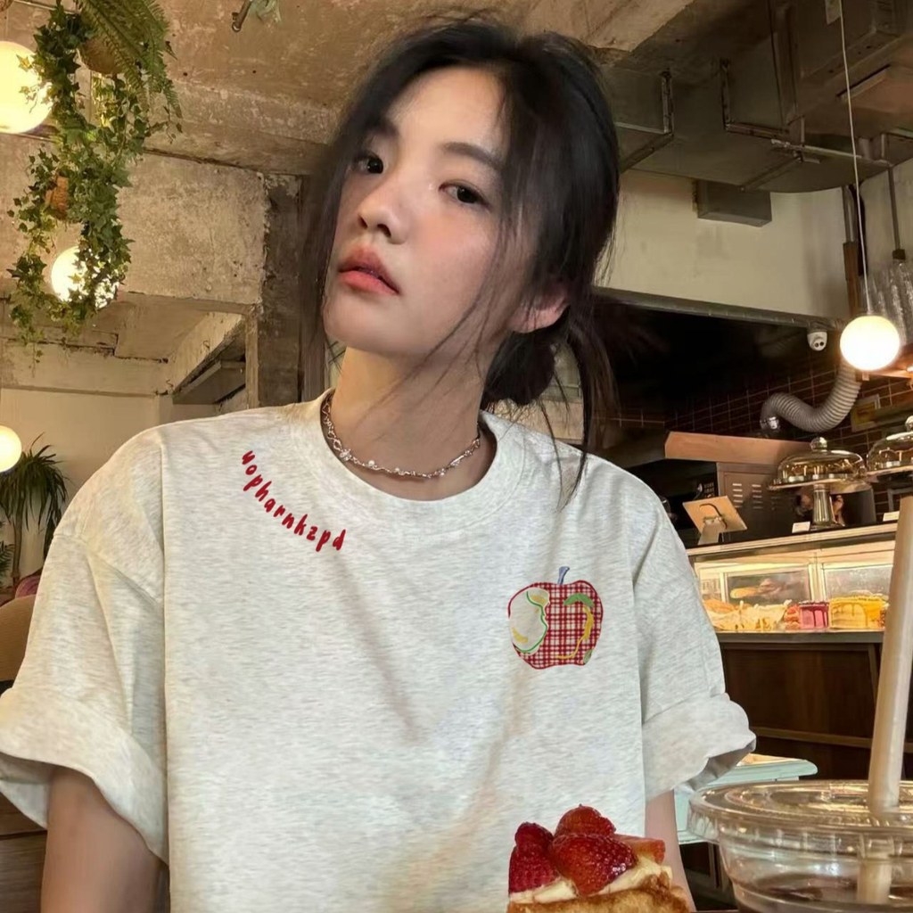 แขนสั้นอเมริกันซอก正หลวมสไตล์ร้อนที่สวยงามเสื้อผ้าฝ้ายแท้ความรู้สึกห้างสรรพสินค้าทีเสื้อยืดฤดูร้อนไหล่ออกแบบด้านบนผู้หญิงครึ่ง2026 FDXM ราคา ถูกที่สุด ดีลบีเคเค แกลเลอรีภาพที่ 7