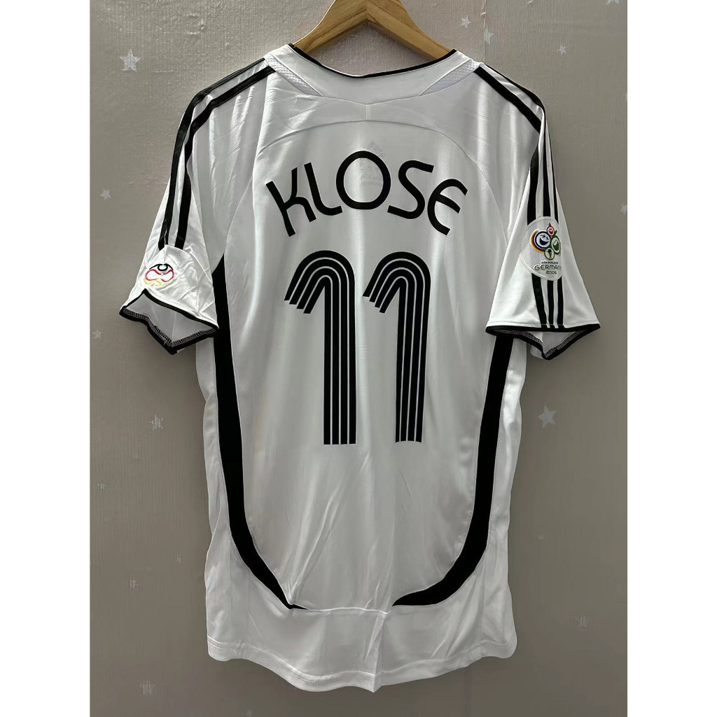 เสื้อยืดทีมชาติเยอรมันแบบ retro สำหรับผู้ชาย ไซส์ S-XXL พร้อมลายเซ็นนักเตะ Ballack และ Klose ความละเ