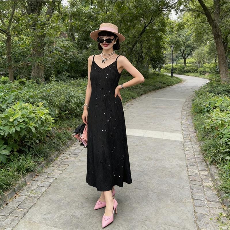 เดรสคลุมท้องสายเดี่ยวยาว ดีไซน์เกาหลีสุดอินเทรนด์ ผ้านิ่ม ยืดหยุ่น ทรงหลวมใส่สบาย  สำหรับผู้หญิง Clothing Lady Women
