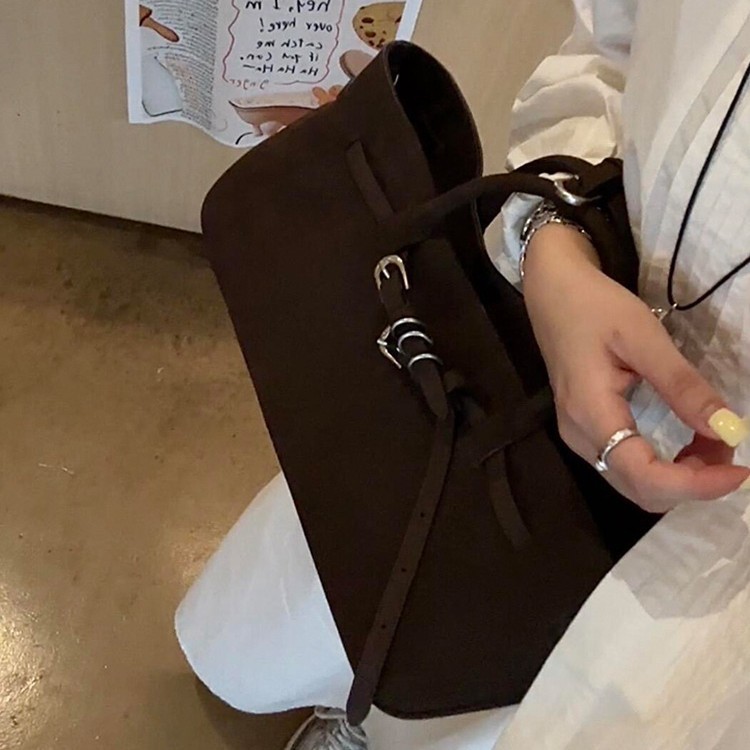 เข็มขัดหนังวัวสไตล์เรโทร Korean Version ดีไซน์พิเศษสำหรับการใช้งานประจำวันและเดินทาง