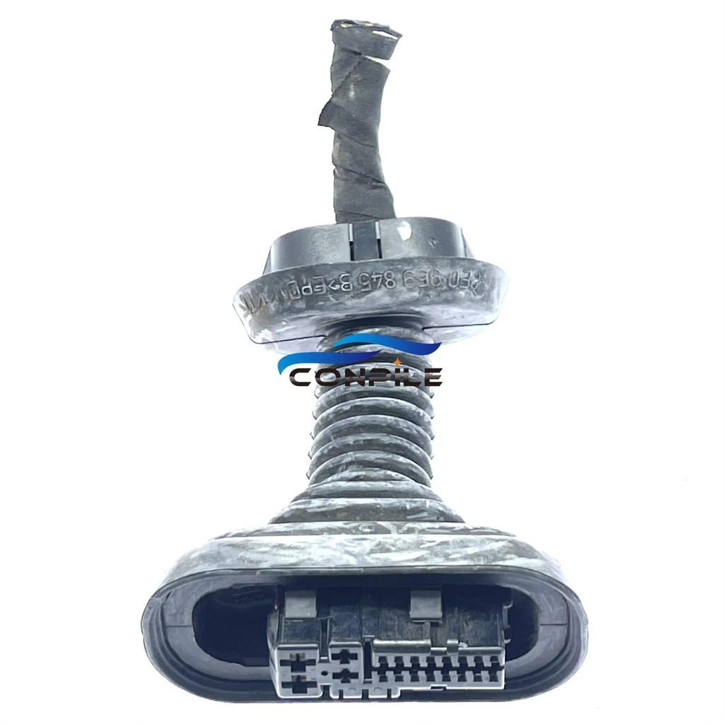 1 PC สําหรับ Audi A4 A6L A8 Q7 Q3 Q5 A3 ประตูปลั๊กสายไฟ 8E0 972 706/8E0 972 701 สาย