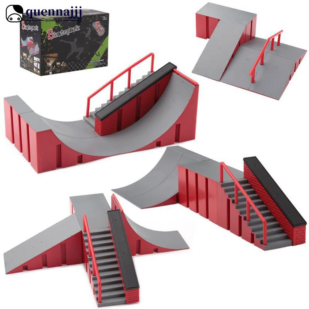 QHENNA Mini Skatepark Ramp Finger Skateboard Park ชุดอุปสรรคแบบพกพาชุด Professional Mini สเก็ตบอร์ดข