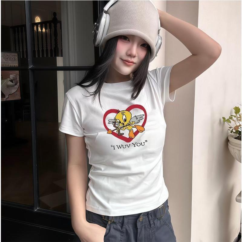 เสื้อยืดผู้หญิงมีสไตล์ เสื้อยืดแขนสั้นผ้าฝ้ายแท้พิมพ์ลายการ์ตูนตัวอักษรสไตล์สตรีท เสื้อโปโลผู้หญิง