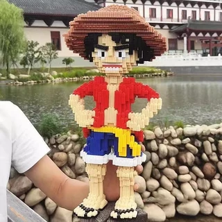 บล็อกตัวต่ออนุภาคขนาดกลาง 3000 ชิ้น One Piece Luffy Chopper การศึกษาประกอบของเล่นตุ๊กตาของขวัญรูป
