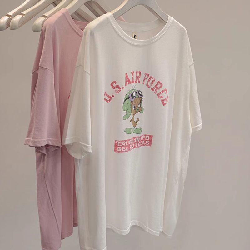 COD 2026 ฤดูร้อน 2025 สไตล์ใหม่ Letter Fun พิมพ์หลวมสบายๆทุกวัน All-Match รอบคอแขนสั้นเสื้อยืดผู้ชาย