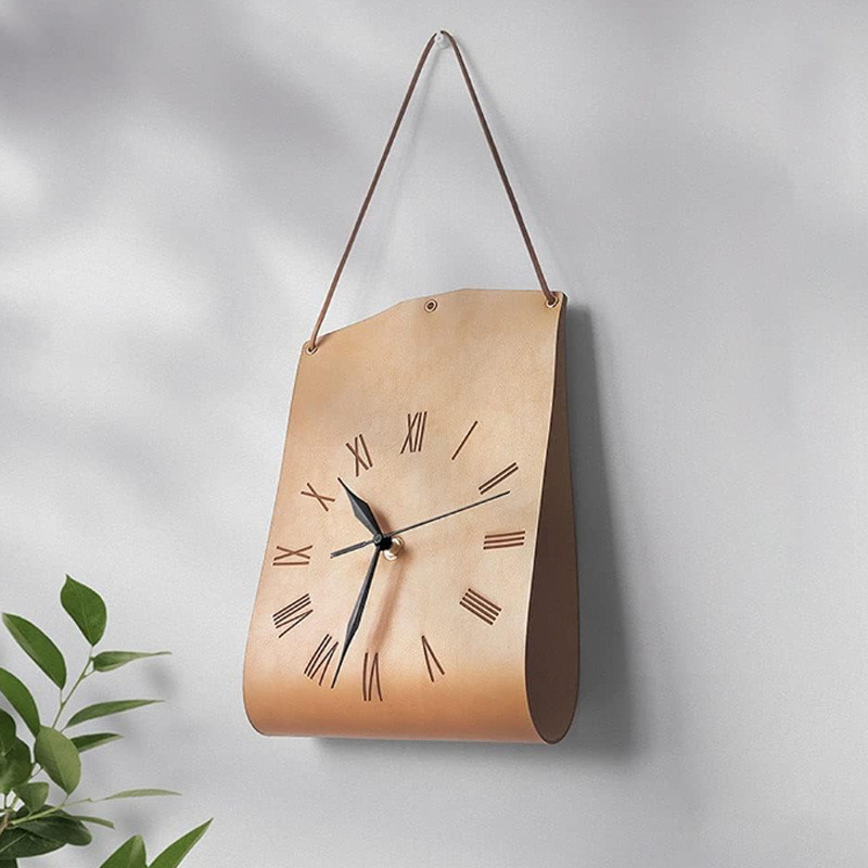 Retro Artistic Style PU Leather Wall Clock for Coffee Shop and Study Room, Vintage Clock Decor, Nord