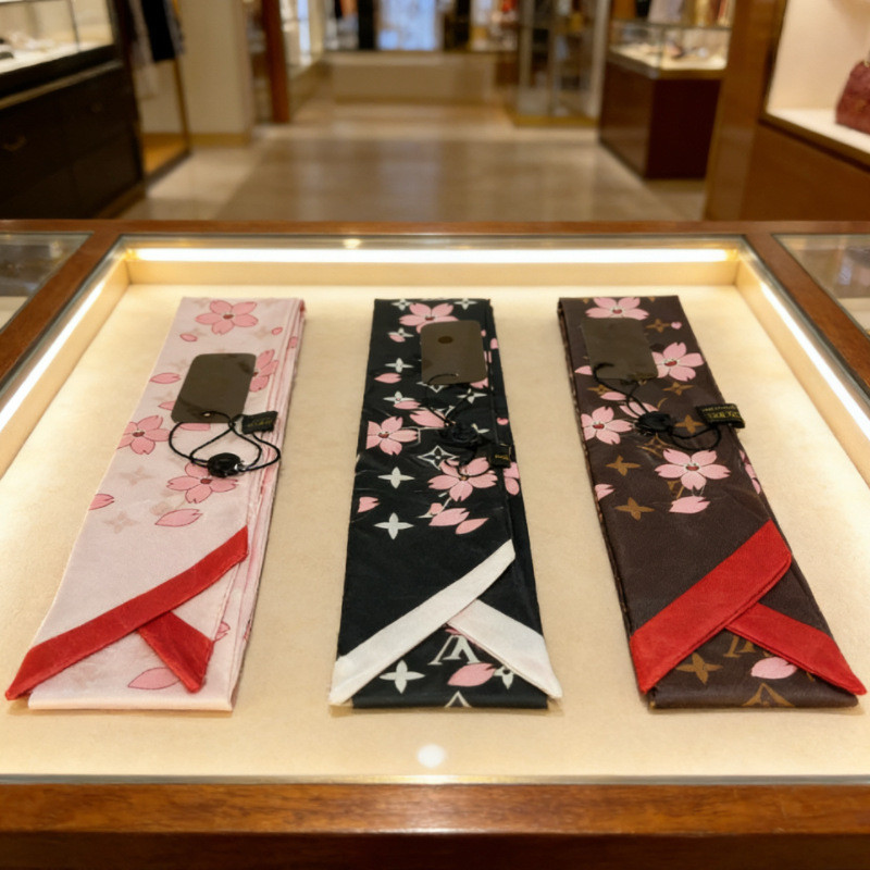 LV5060 ผ้าพันคอไหม Cherry Blossom Ribbon Stewardess ผ้าพันคอขนาดเล็ก Tie Bag Tie Hair Tie