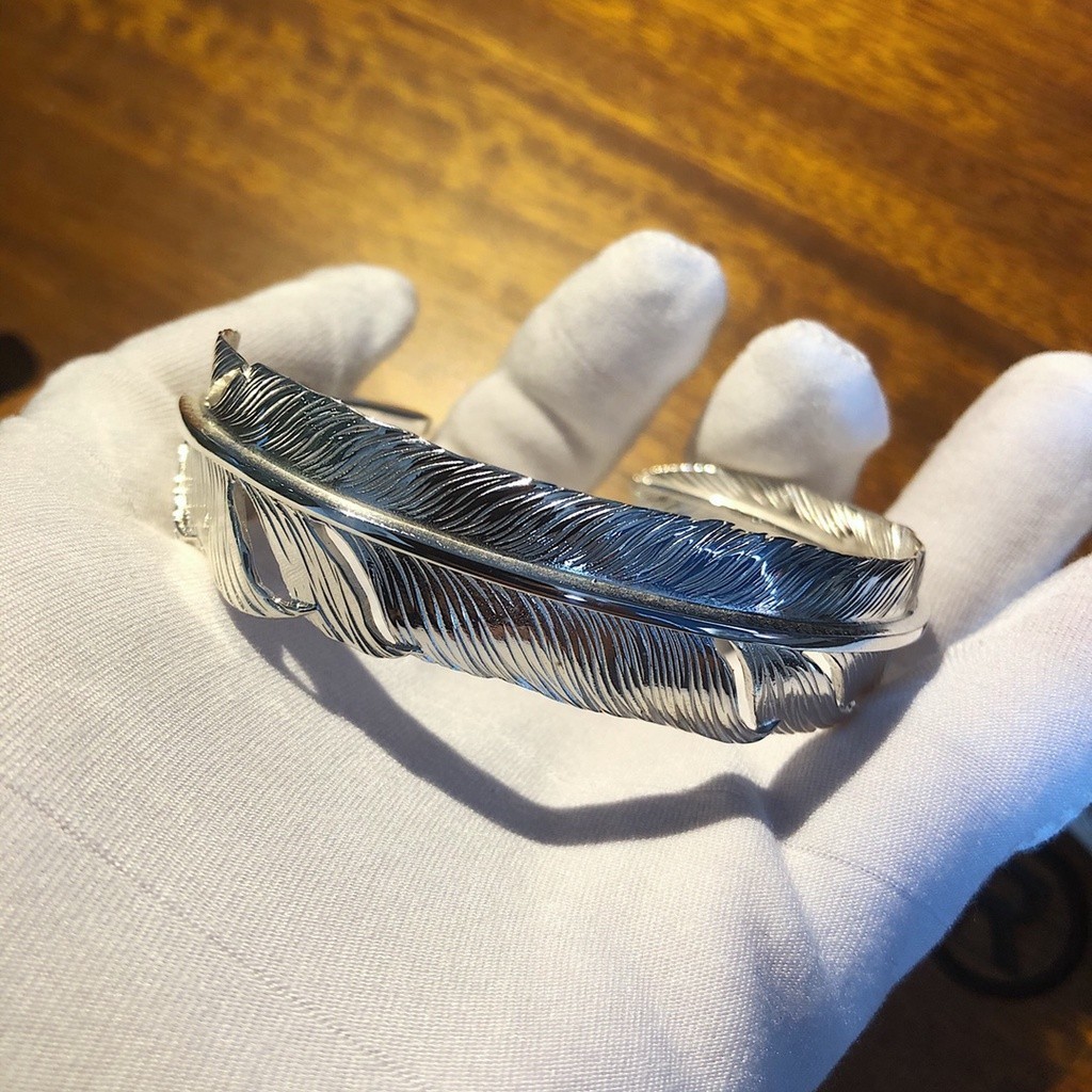 GORO'S s925 Sterling Silver Seiko Indian Handmade Feather Open Bracelet