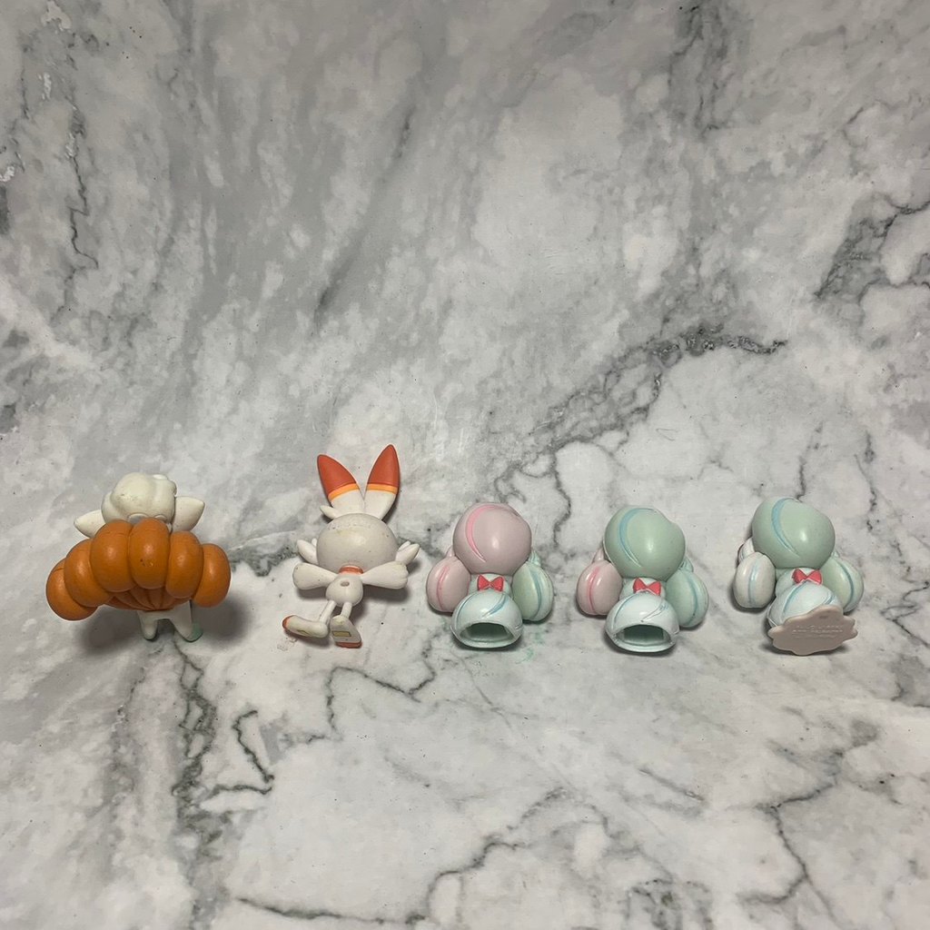 โปเกมอนจํานวนมากโปเกมอนโปเกมอนโปเกมอนหกหาง Yan Rabbit Frost Milk Fairy Doll Accessories