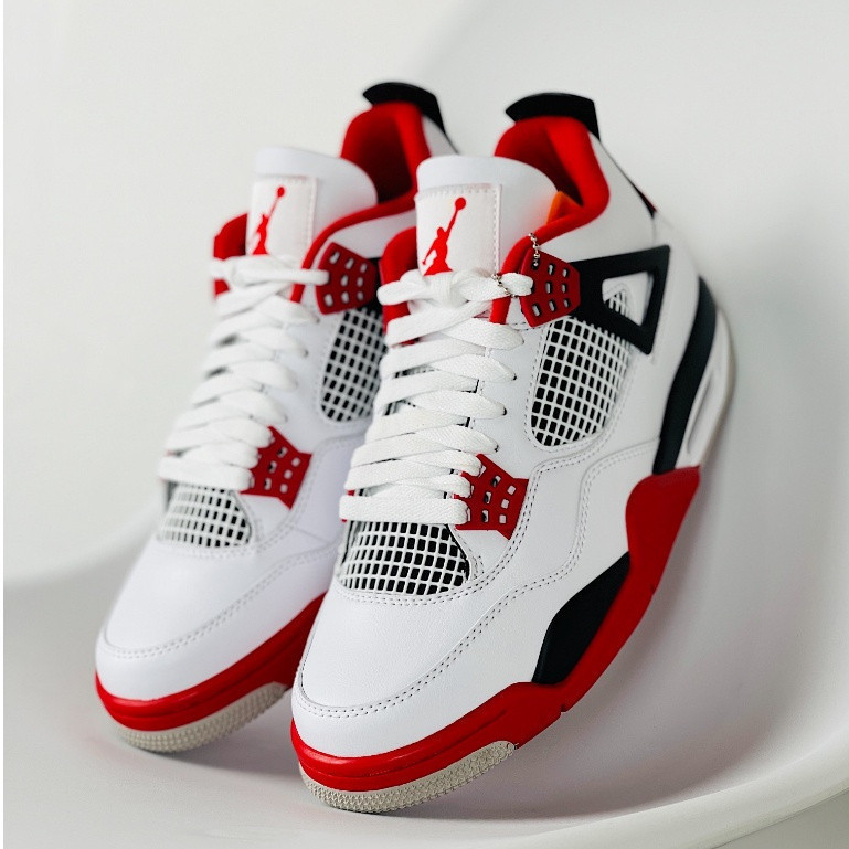 รองเท้าAir Jordan 4 AJ4 Retro "Bred" สำหรับวิ่งและบาสเก็ตบอล แบบUnisex