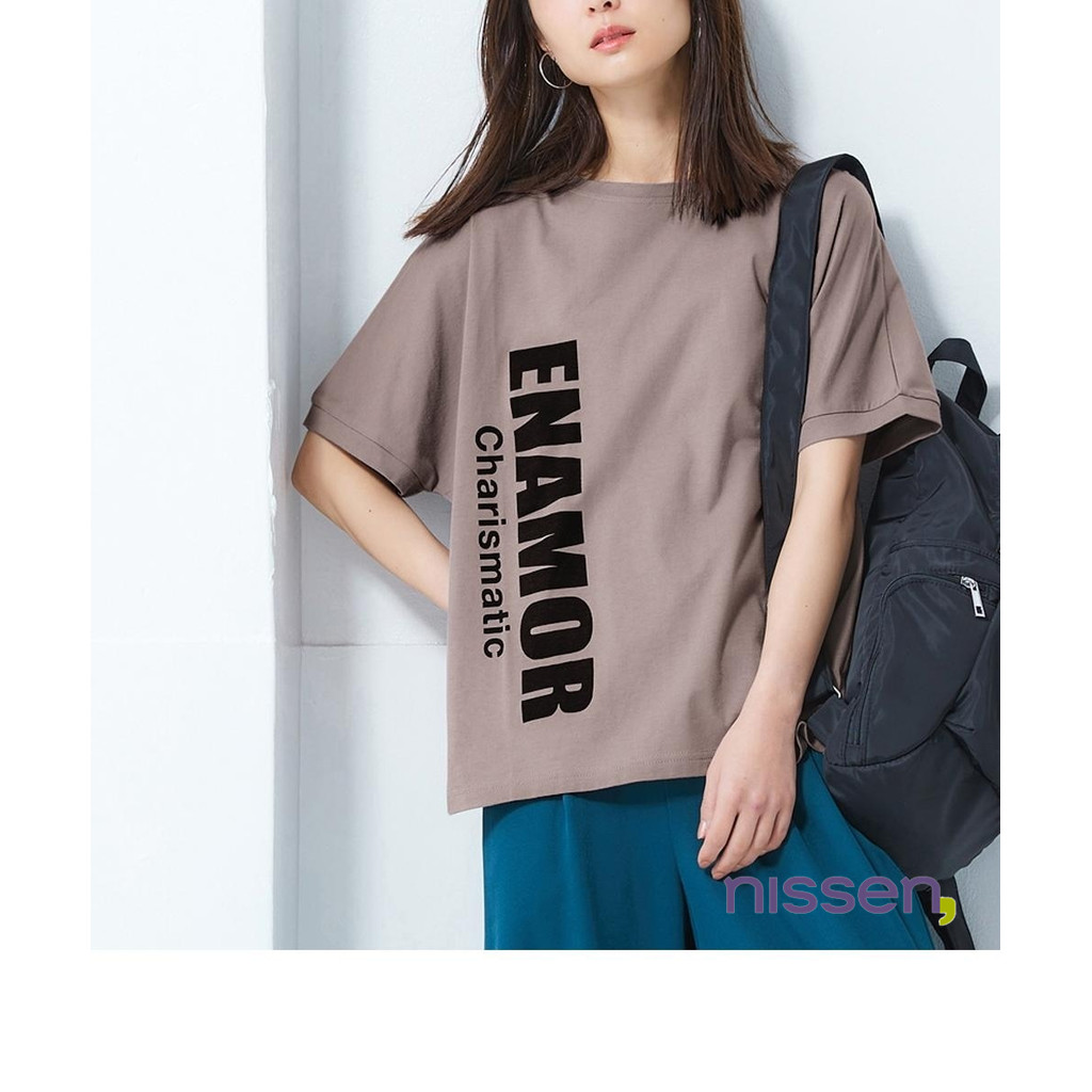 [จัดส่งจากประเทศญี่ปุ่น] Nissen_  เสื้อยืดแขนค้างคาว Oversize พิมพ์ลายสวย ซับเหงื่อ แห้งไว ใส่สบาย ทรงหลวมพรางหุ่นดีสุดๆ  ซักง่าย ผ้าบางเบาระบายอากาศดีเยี่ยม! เหมาะกับอากาศร้อน️ ไซส์ใหญ่ (S-3L) แฟชั่นญี่ปุ่น Nissen โปรโมชั่นลดพิเศษ