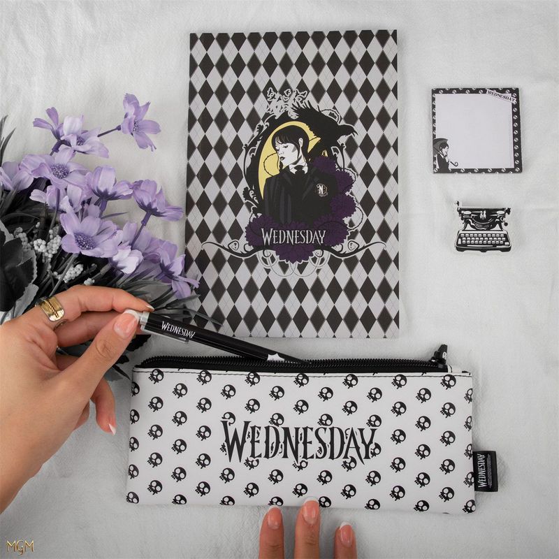 Wednesday Wednesday Adams Merchanded Notebook Pencil Case ปากกาลูกลื่น ยางลบ Notepad ชุดเครื่องเขียน