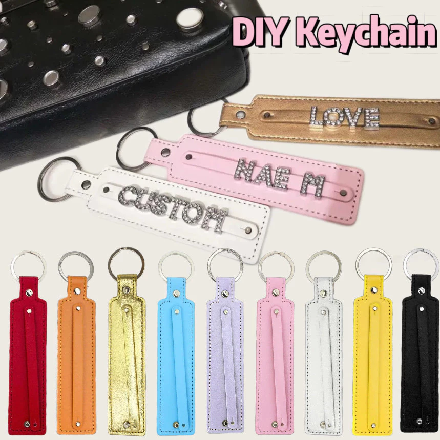 PU ชื่อพวงกุญแจที่กําหนดเองออกแบบธุรกิจของขวัญพวงกุญแจโลหะจี้รถ DIY