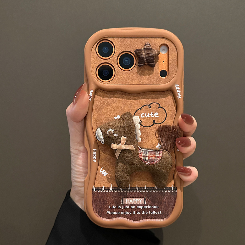 เกาหลีน่ารักการ์ตูนสีน้ําตาล 3D ผ้าม้า Plush Ball Wrsit สายคล้องเคสโทรศัพท์สําหรับ iPhone 17Promax 13 14 15 16 Pro Max หวาน Girly หนังนุ่มมือถือปลอก
