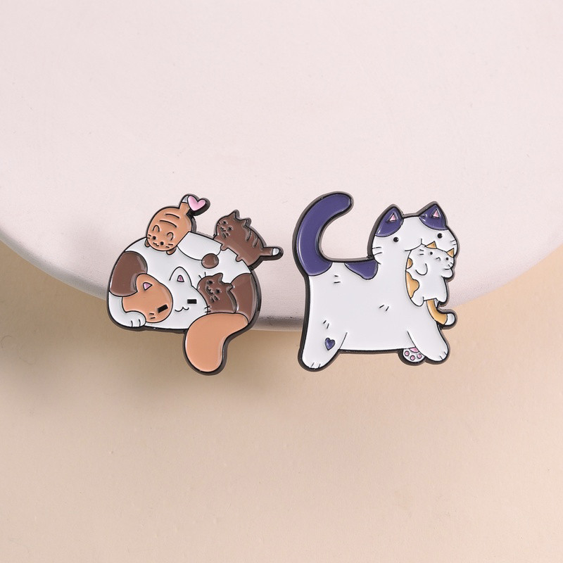 ครอบครัวน่ารักแมว Kawaii Pin Badge สํารองเป็นของขวัญสำหรับคนรักแมว