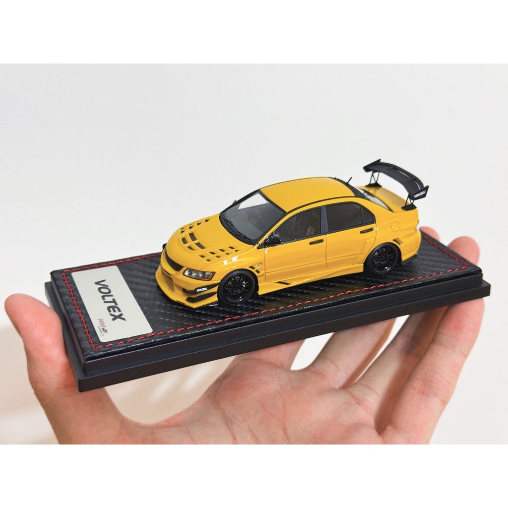 [ลดราคา] 1/43 PRM Mitsubishi Mitsubishi EVO9 VOLTEX Lancer PRM mouldel voltex Kit 1/43 สีเหลือง ใหม่