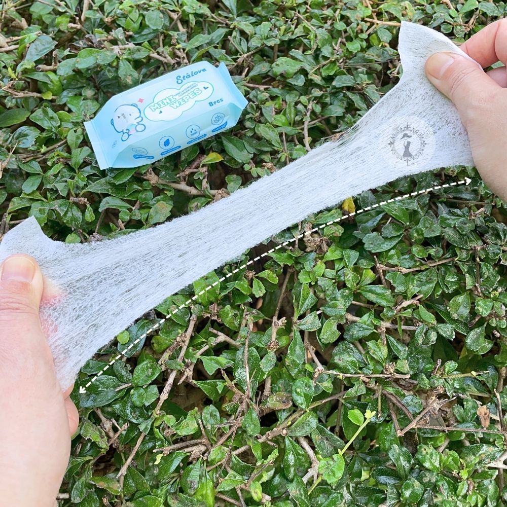 ทิชชู่เปียก mini wipes 1 แพ็ค 8 ห่อ ขนาดพกพา เนื้อนุ่ม ไร้แอลกอฮอล์ ปราศจากการแต่งกลิ่น พกทำความสะอาดได้ทุกที ราคา ถูกที่สุด ดีลบีเคเค แกลเลอรีภาพที่ 4