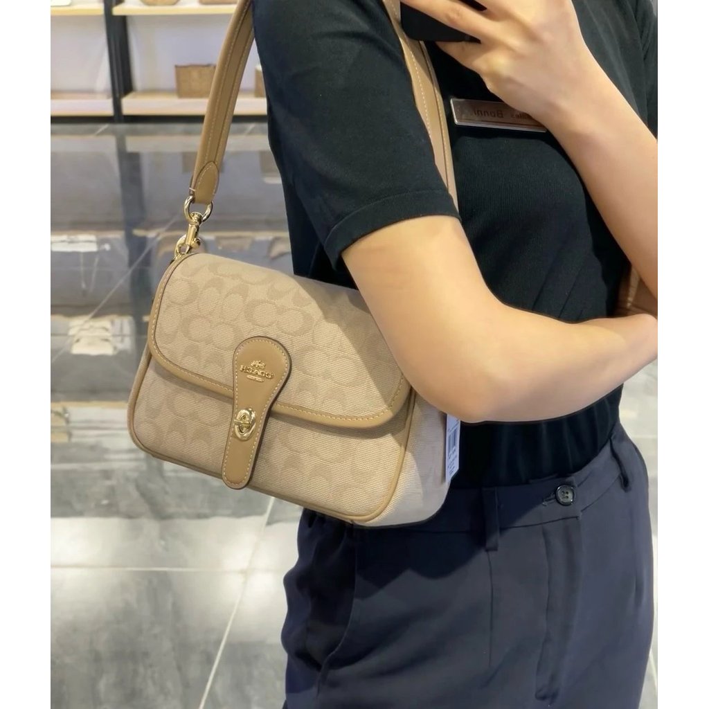 กระเป๋าสะพายข้าง COACH Hadley แบบใหม่ CY683 สไตล์แฟชั่น ขนาดประมาณ 24x8x15 cm